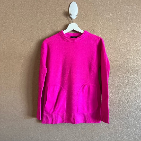 J Crew Italian Cashmere Fuchsia Sweater 
with Front Pockets Size XS - Picture 2 of 10